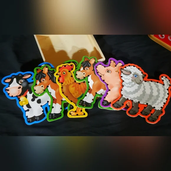 Melissa & Doug Lacing Playset - Picture 4 of 5